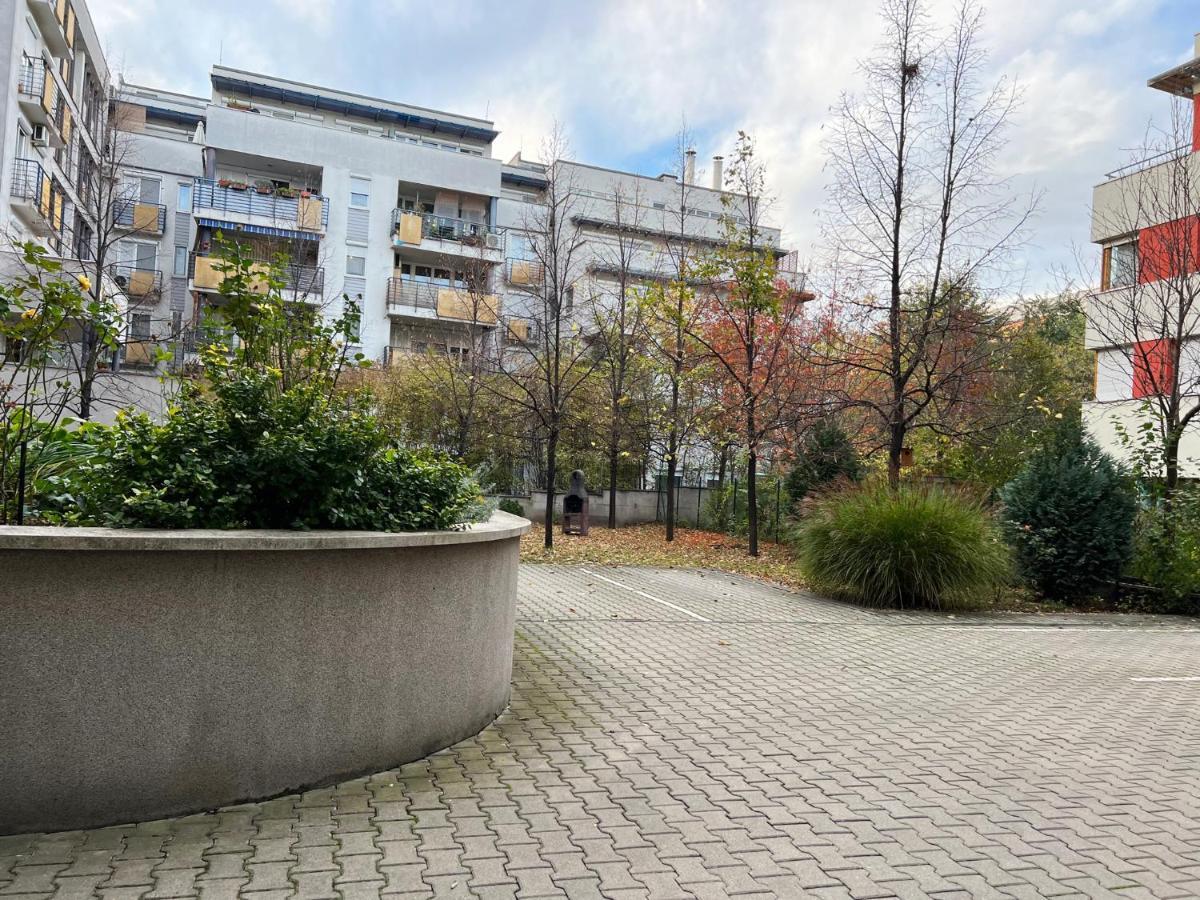 בודפשט Center Budget Apartment Inside Free Parking Self Check-In Free Streaming Ac Balcony מראה חיצוני תמונה