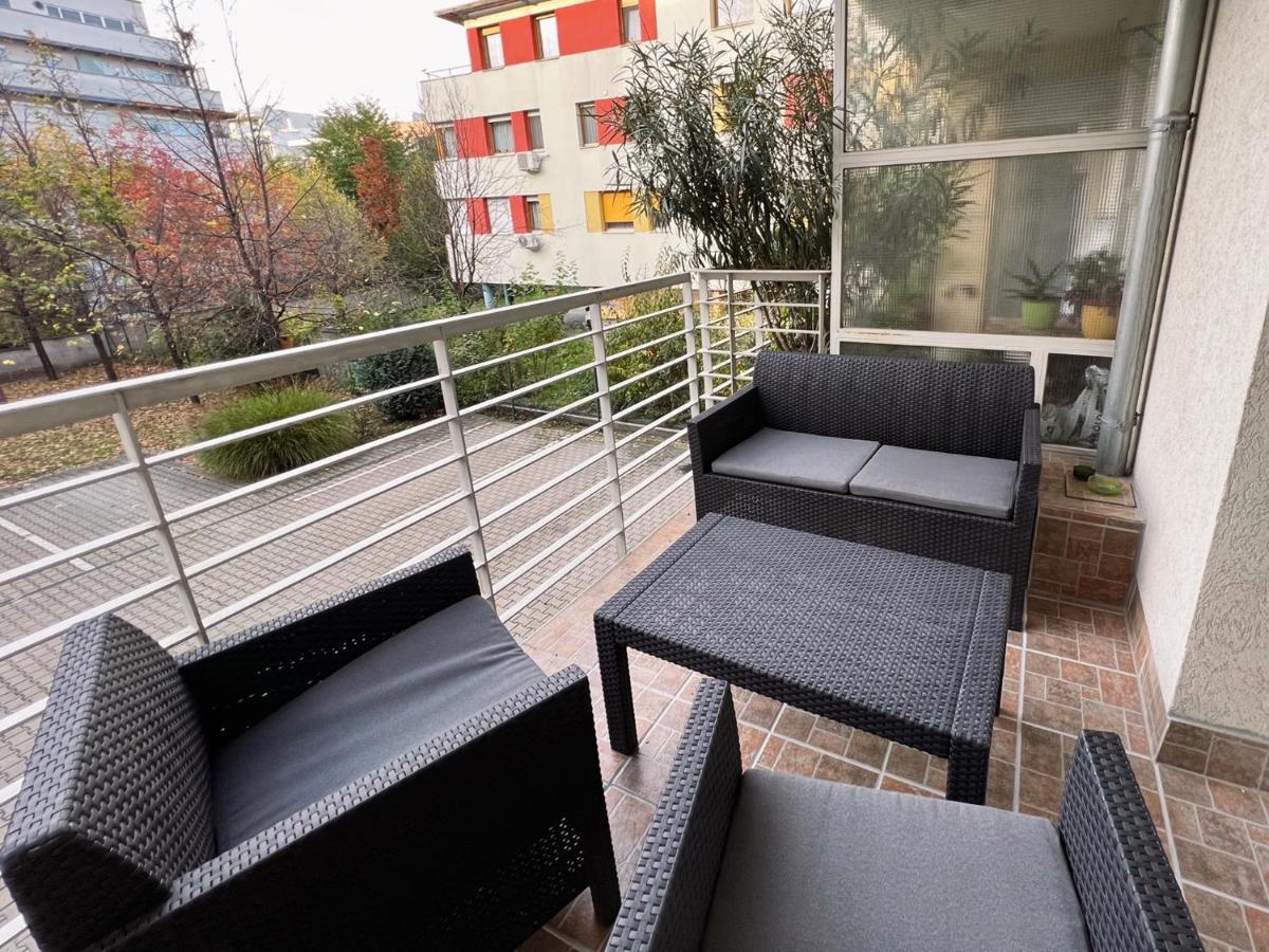 בודפשט Center Budget Apartment Inside Free Parking Self Check-In Free Streaming Ac Balcony מראה חיצוני תמונה