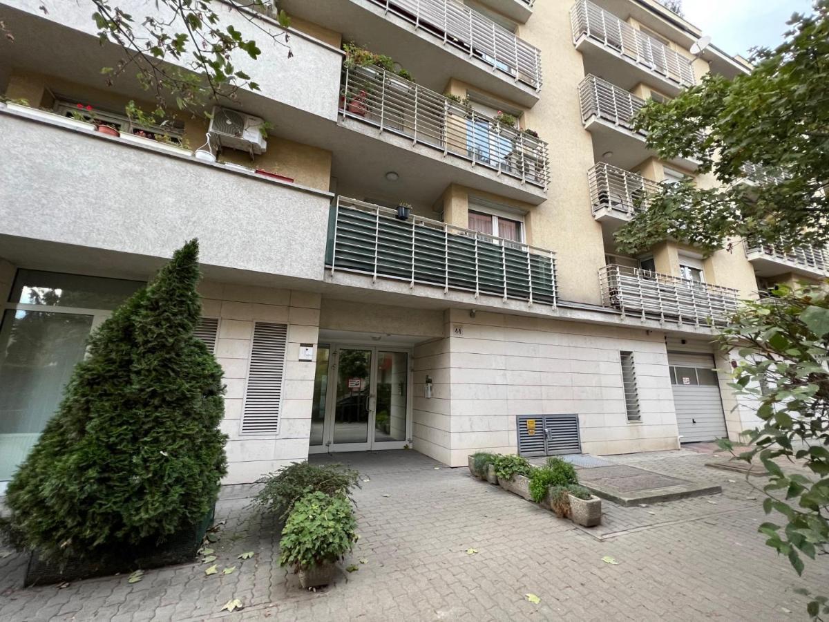 בודפשט Center Budget Apartment Inside Free Parking Self Check-In Free Streaming Ac Balcony מראה חיצוני תמונה
